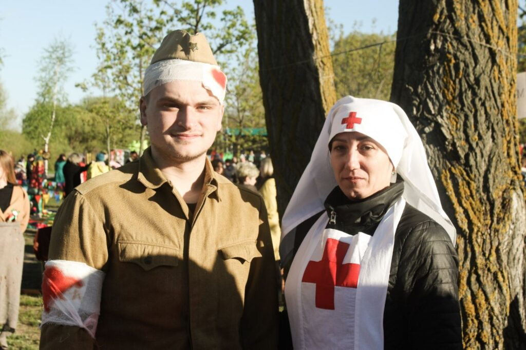 Красный Крест на Дне Победы