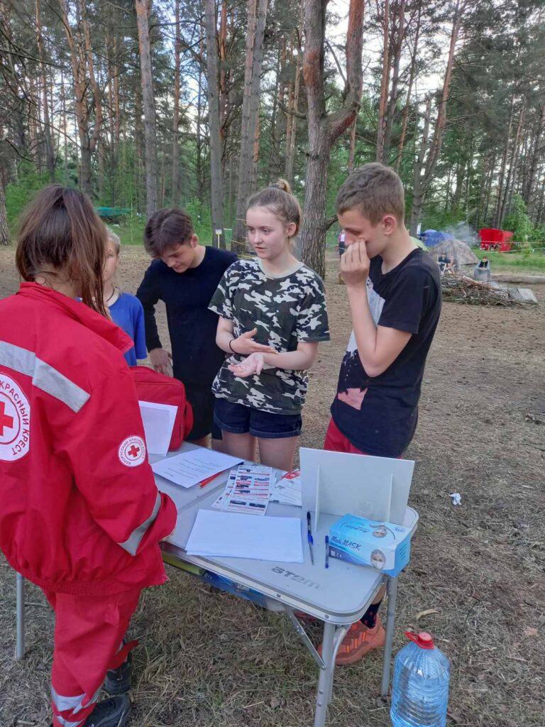 Обучение подростков оказанию первой помощи